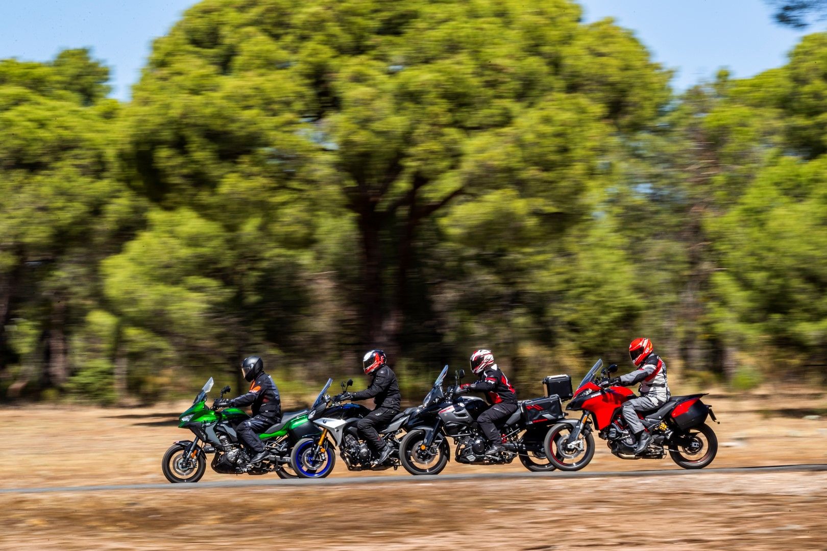 Comparativa sport turismo: Ducati Multistrada 950 S, Kawasaki Versys 1000, Suzuki DL1000 V-STROM y Yamaha Tracer 900 GT