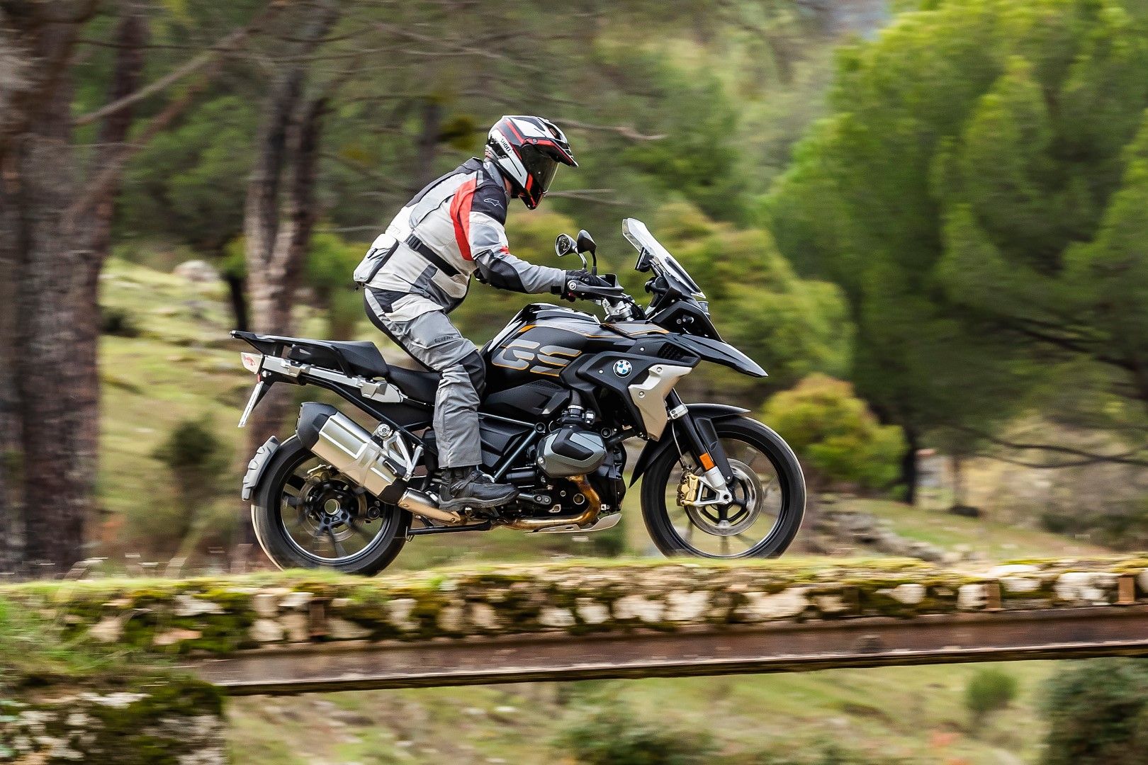 Nuestras favoritas 2019: BMW R 1250 GS, Honda CB650R, KTM 790 Adventure, Suzuki Katana, Triumph Scrambler 1200 XE, Yamaha Ténéré 700
