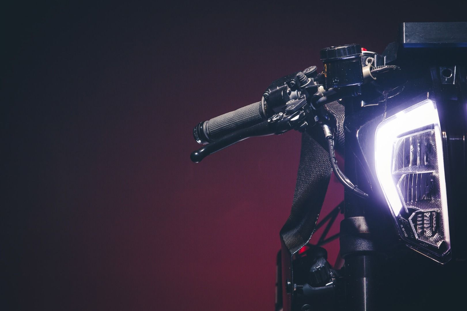 Husqvarna Vitpilen 701 "Apex 2.0" de Charles Leclerc
