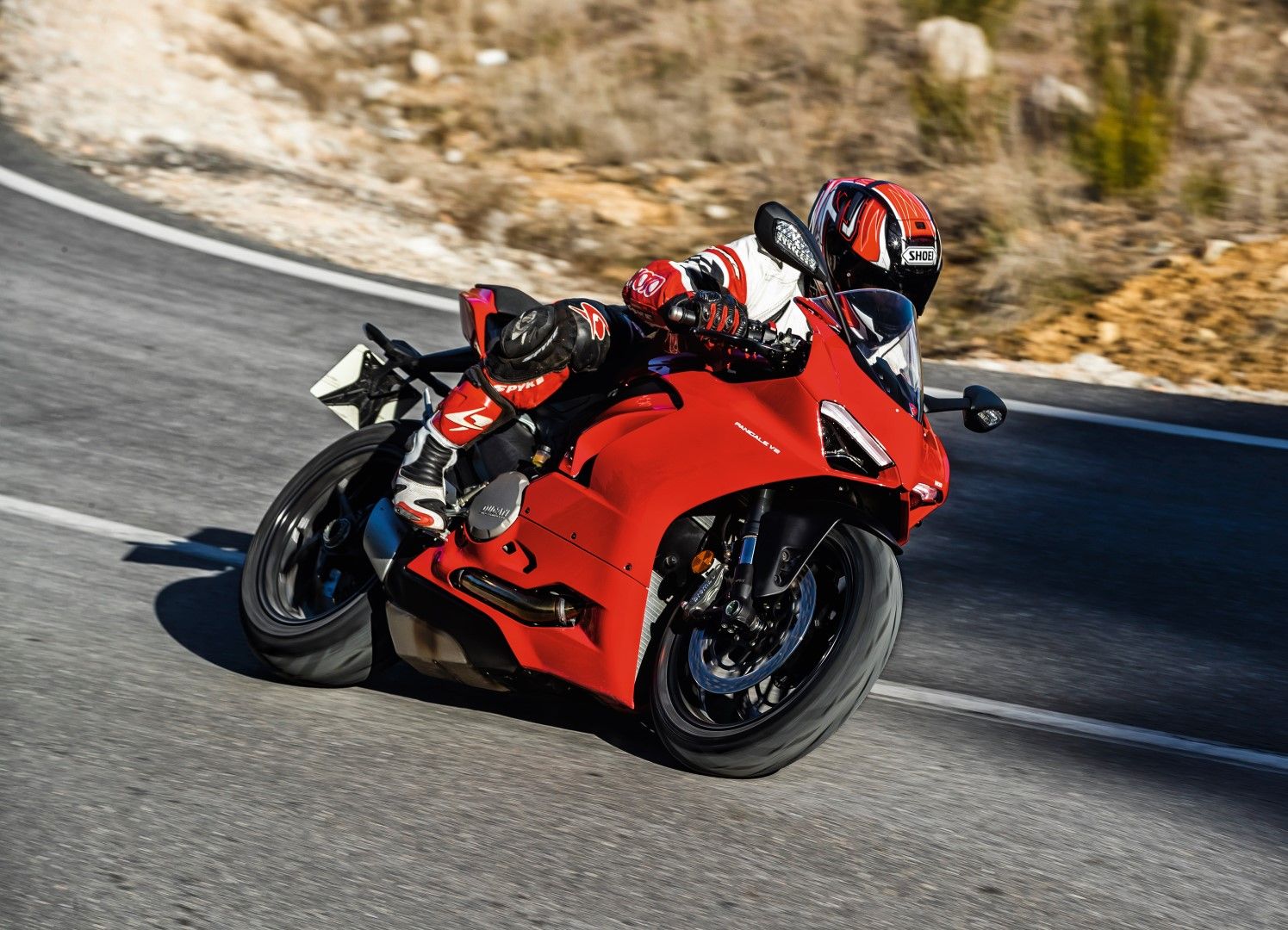 Ducati Panigale V2, superprueba, fotos y ficha técnica