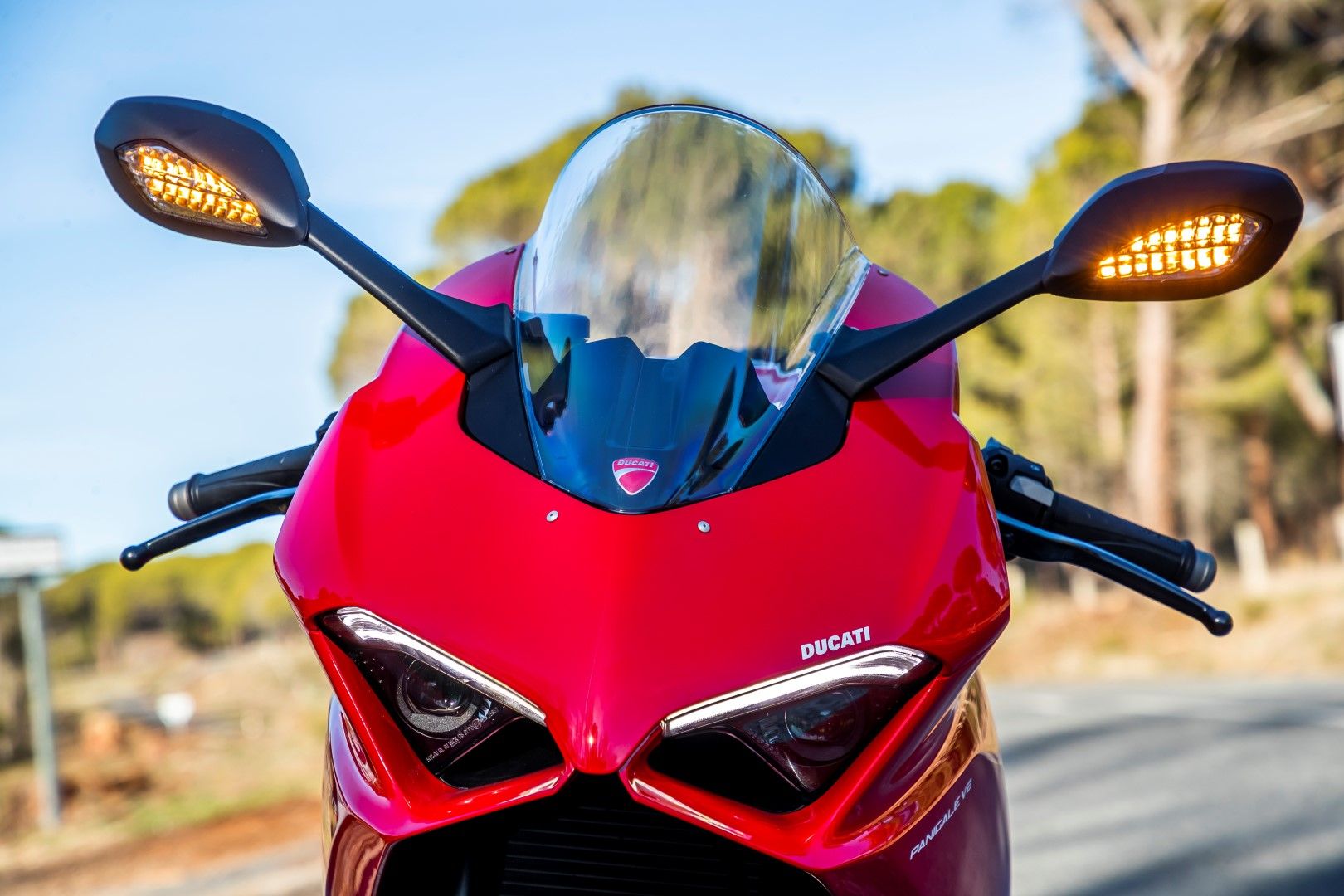 Ducati Panigale V2, superprueba, fotos y ficha técnica