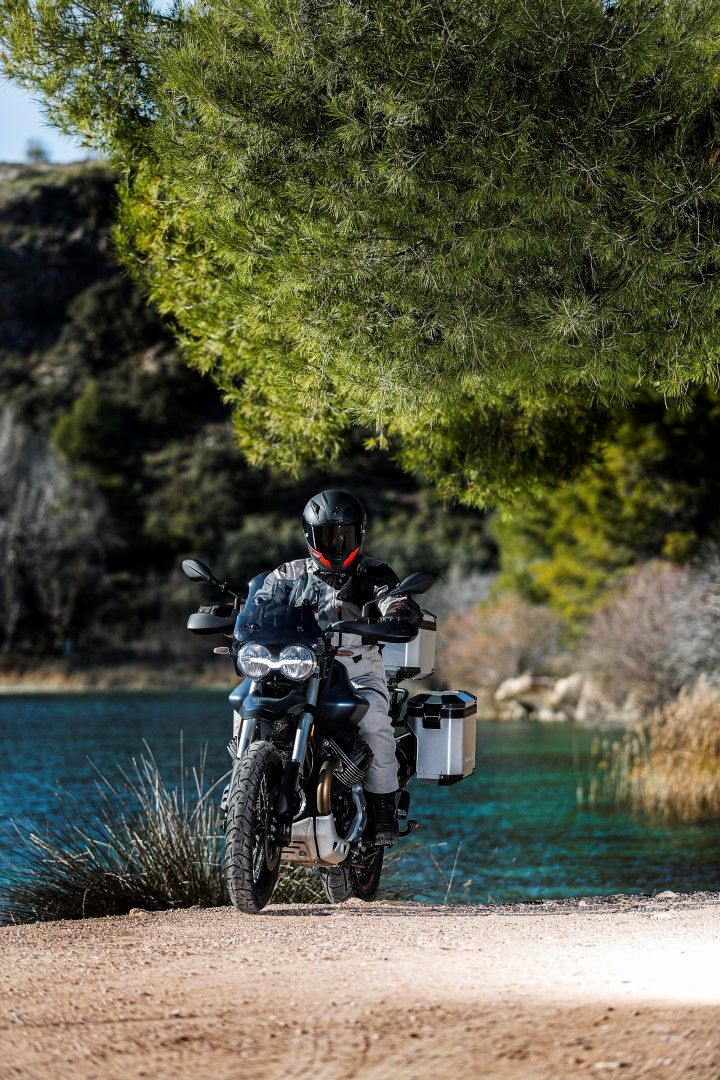 Turismo: Ruta por La Mancha con la Moto Guzzi V85 TT