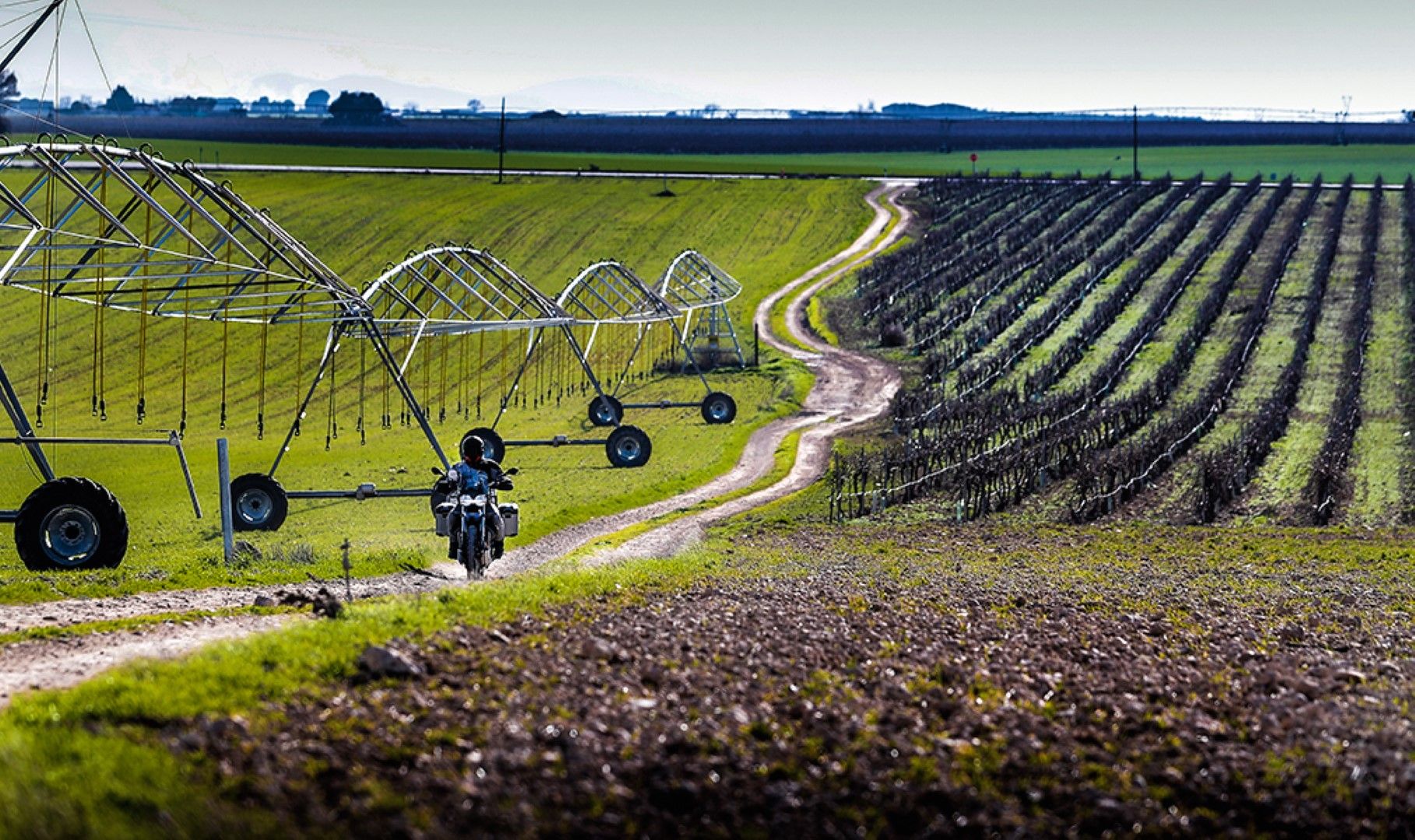 Turismo: Ruta por La Mancha con la Moto Guzzi V85 TT