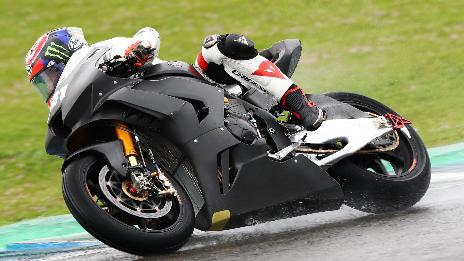 Leon Haslam con la nueva Honda (Fotos: Gold & Goose / WorldSBK).