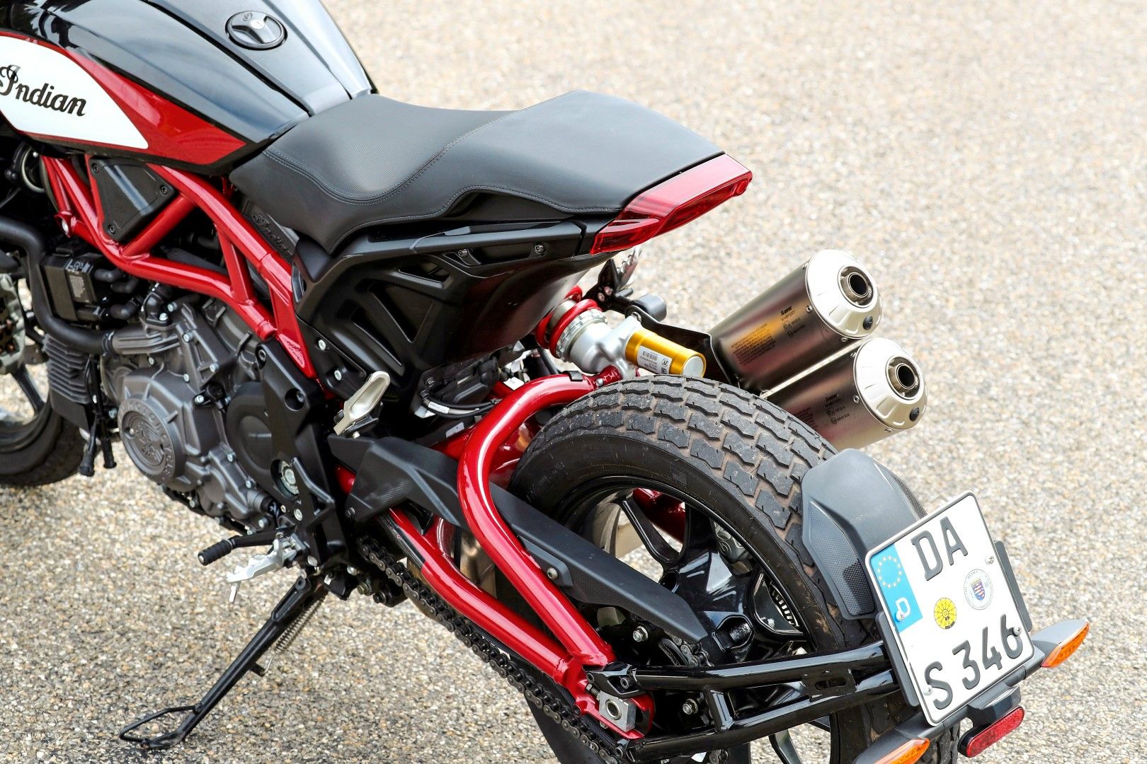 Comparativa BMW R nineT Scrambler vs Scrambler Ducati 1100 Sport vs  Indian FTR 1200 S Race Replica