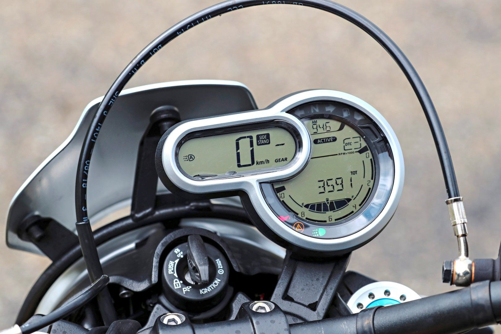 Comparativa BMW R nineT Scrambler vs Scrambler Ducati 1100 Sport vs  Indian FTR 1200 S Race Replica