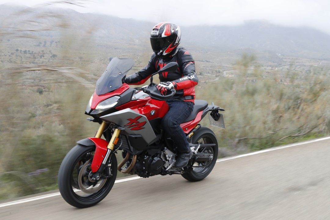 BMW F 900 R y F 900 XR 2020