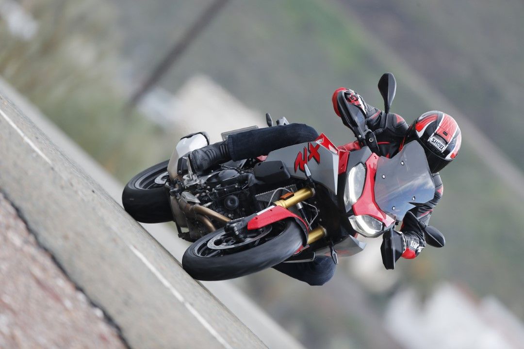 BMW F 900 R y F 900 XR 2020