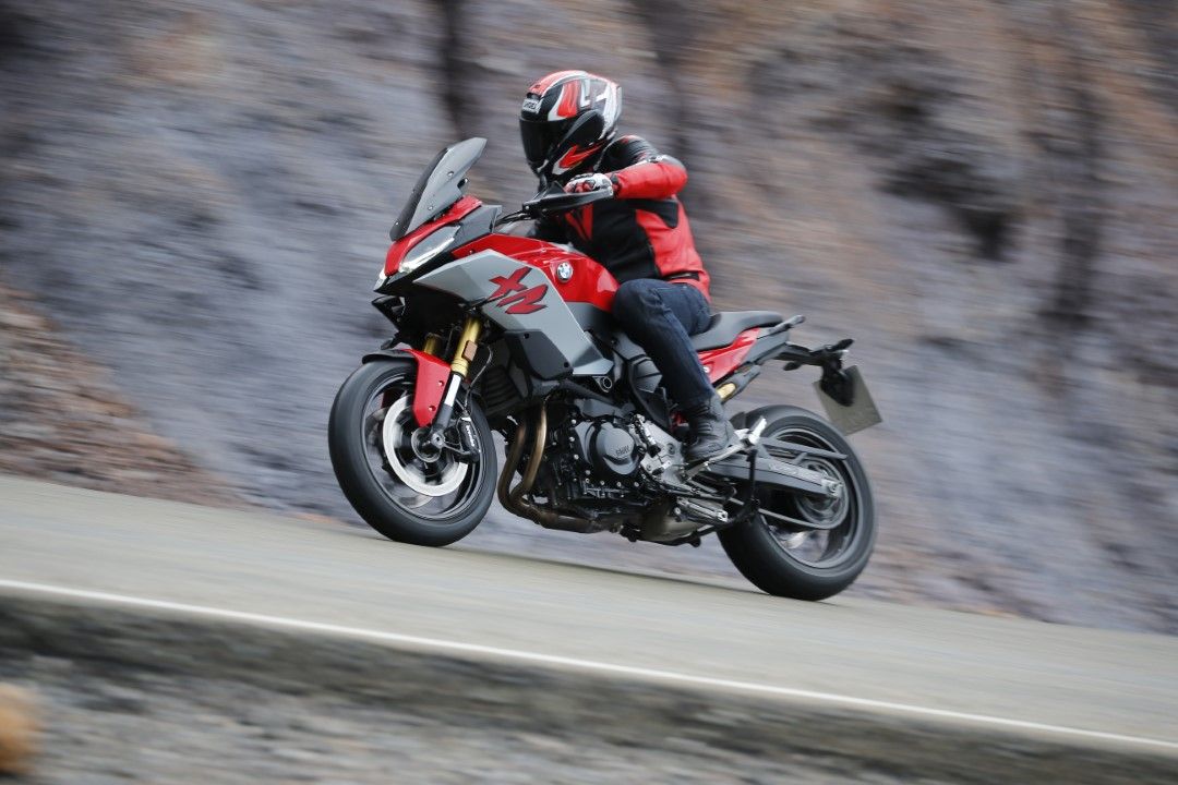 BMW F 900 R y F 900 XR 2020