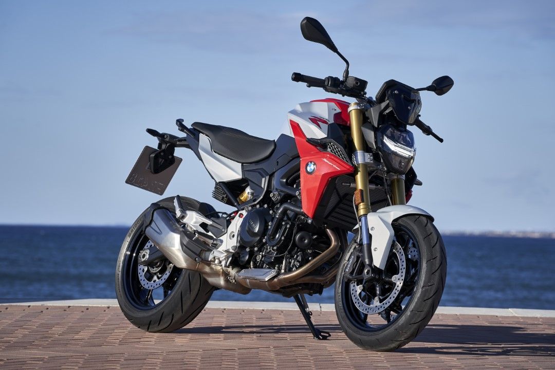BMW F 900 R y F 900 XR 2020