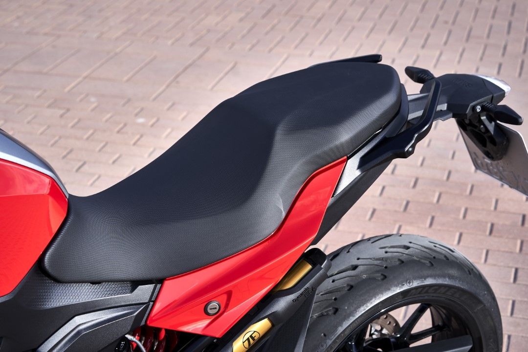 BMW F 900 R y F 900 XR 2020