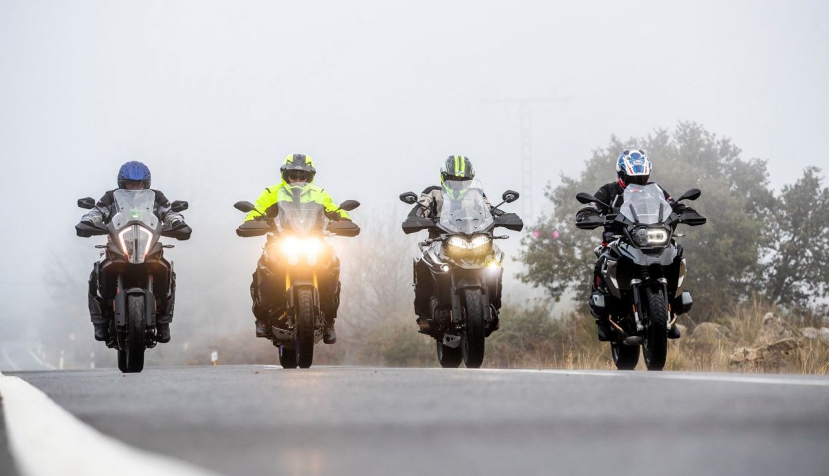 Comparativa maxi trail: BMW R 1250 GS, KTM 1280 Super Adventure S, Triumph Tiger 1200 XCA, Yamaha XT1200ZE Super Ténéré Comparativa maxi trail: BMW R 1250 GS, KTM 1280 Super Adventure S, Triumph Tiger 1200 XCA, Yamaha XT1200ZE Super Ténéré