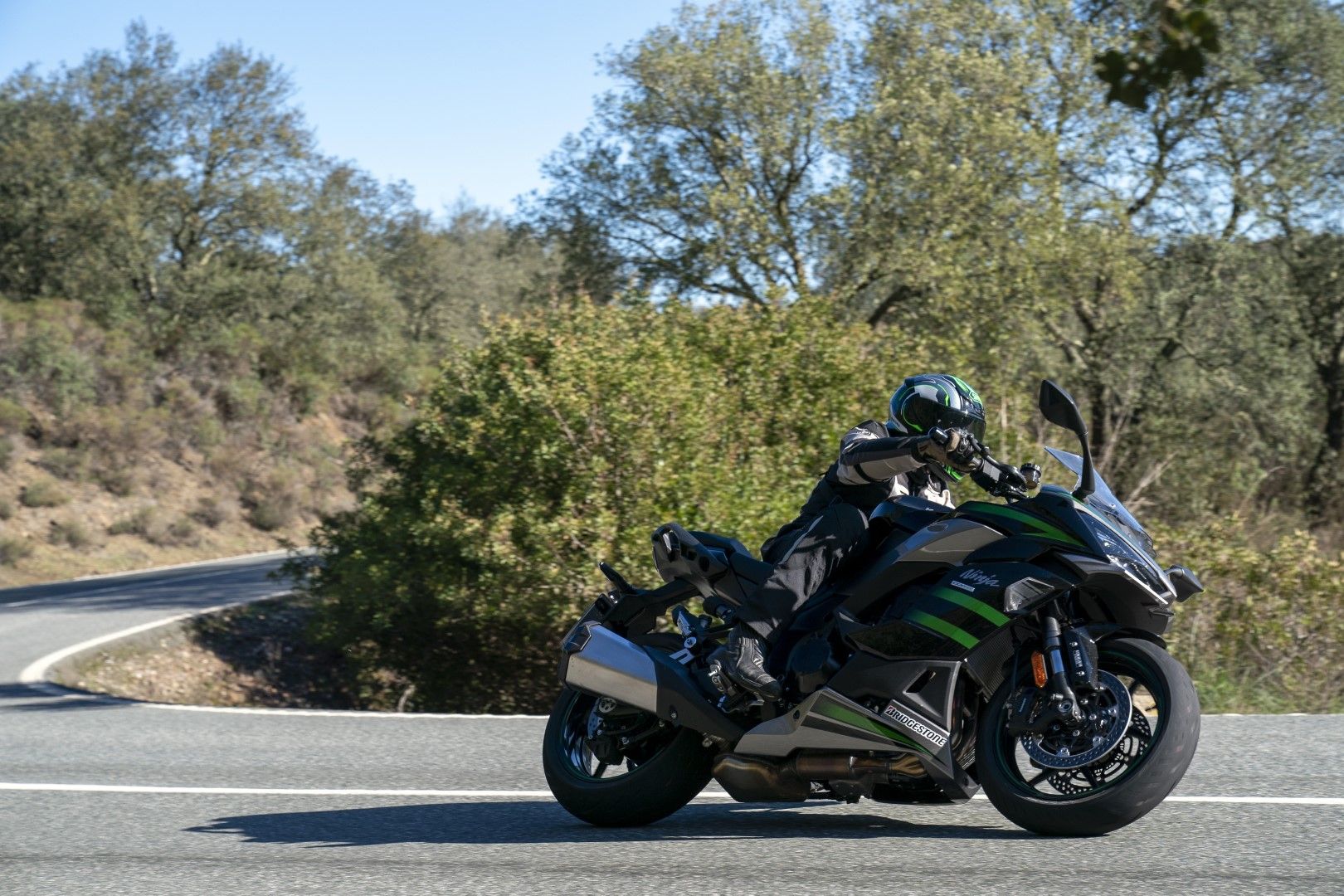 Kawasaki Ninja 1000SX 2020. Fotos