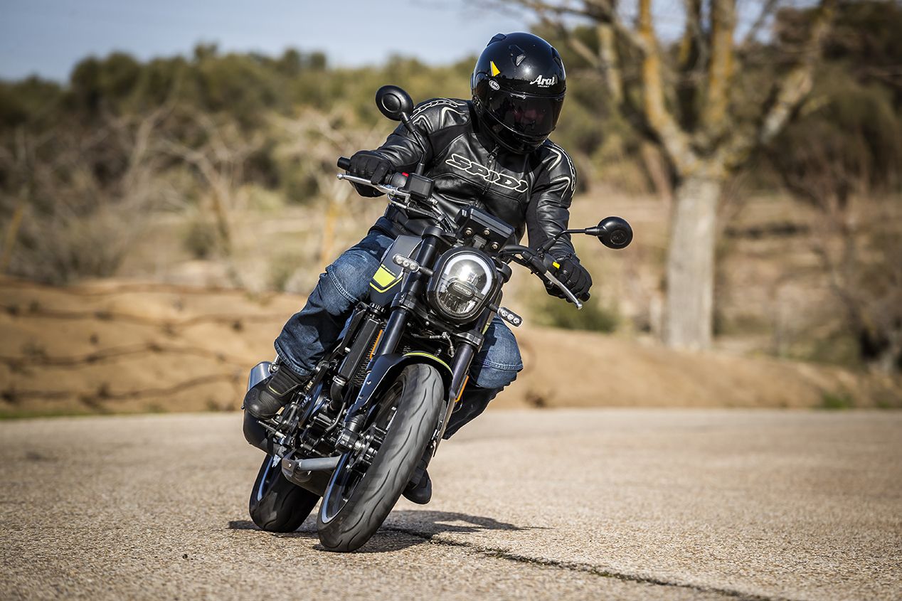 Benelli Leoncino 250