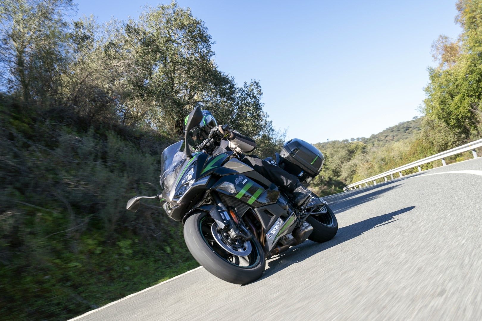 Kawasaki Ninja 1000SX 2020. Fotos