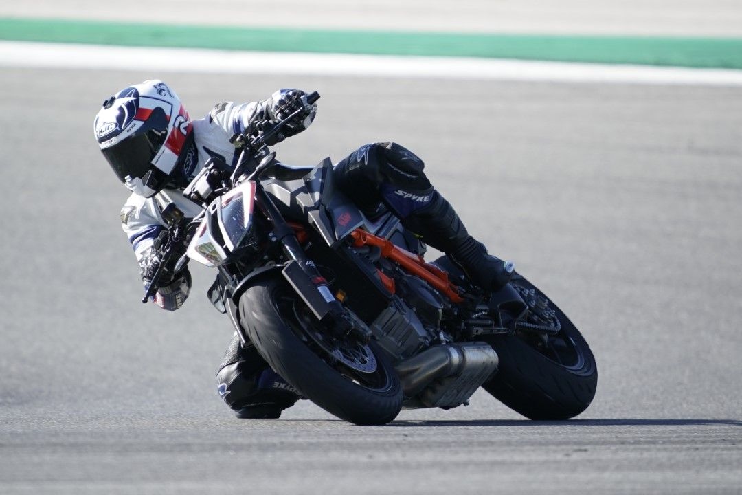 KTM 1290 Super Duke R 2020
