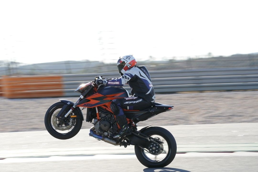 KTM 1290 Super Duke R 2020