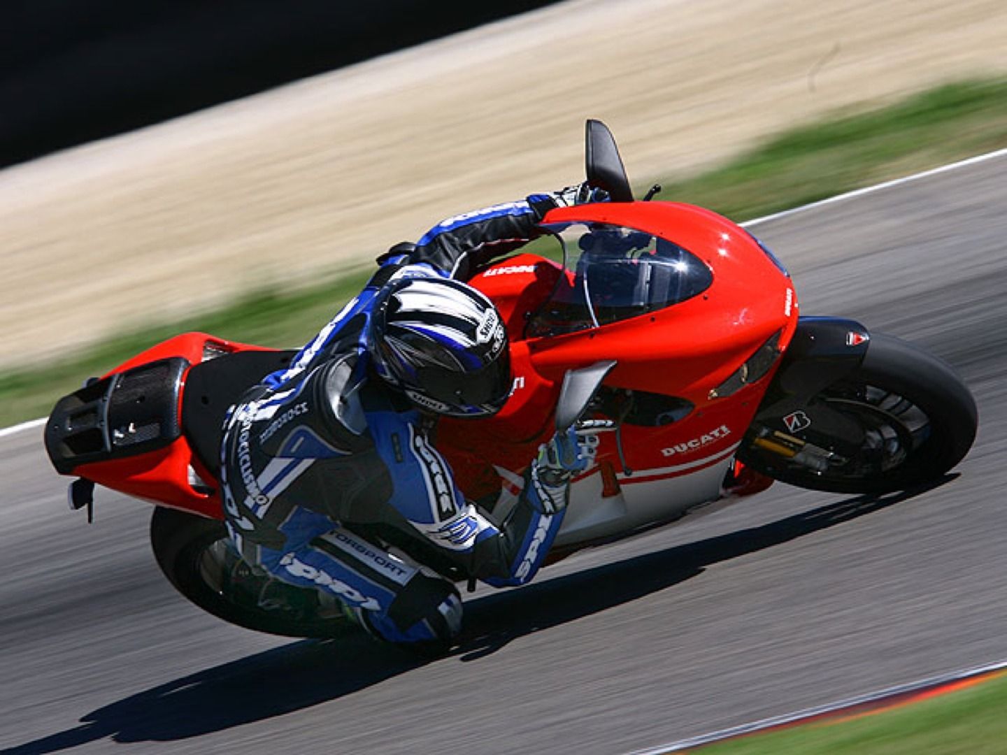 6) Ducati Desmosedici RR, 82.000 euros