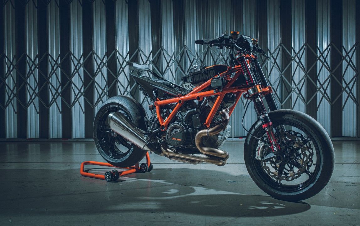 KTM 1290 Super Duke R 2020