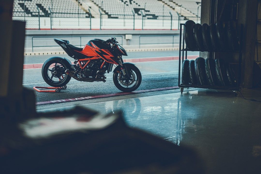 KTM 1290 Super Duke R 2020
