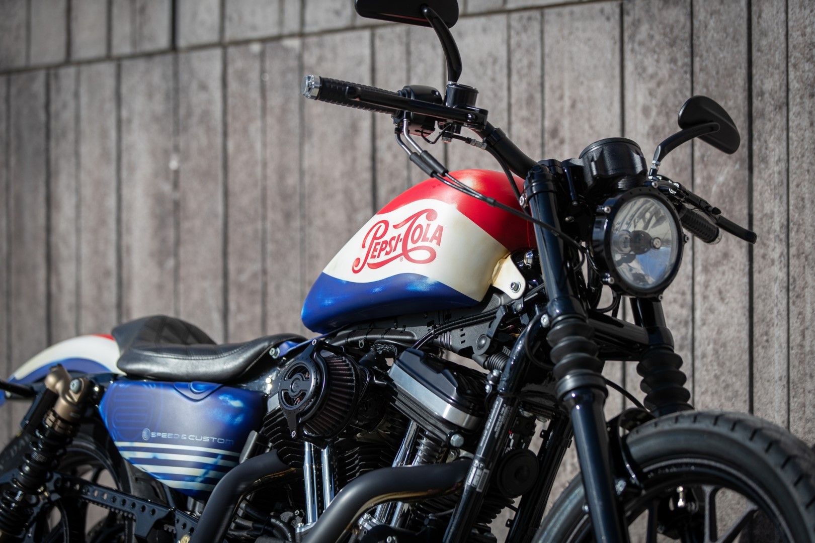 Harley-Davidson Triple S. Fotos