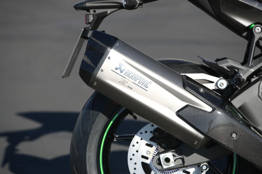 Kawasaki Z H2 2020. Fotos