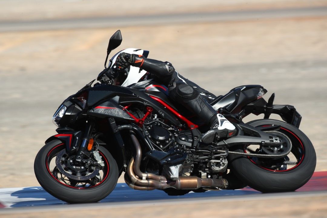 Kawasaki Z H2 2020. Fotos