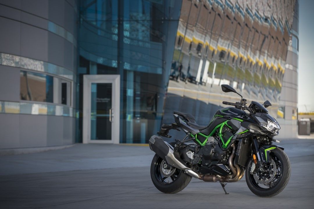 Kawasaki Z H2 2020. Fotos