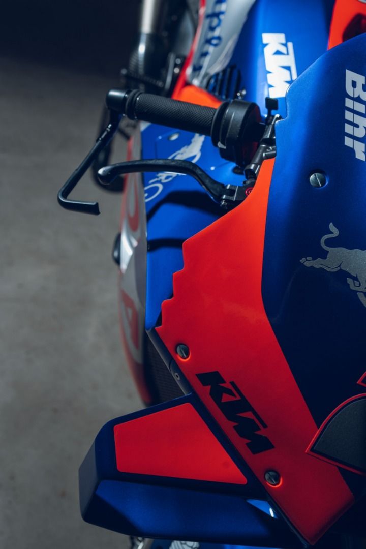 KTM RC16 Tech 3 MotoGP 2020 - Miguel Oliveira & Iker Lecuona