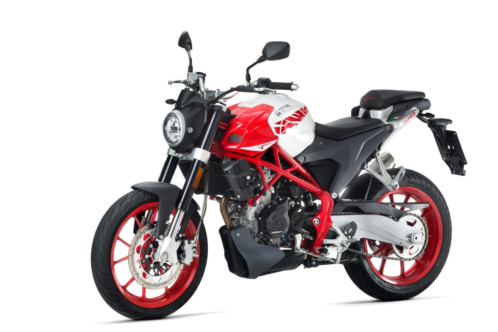 SWM Varez 125 2019. Fotos