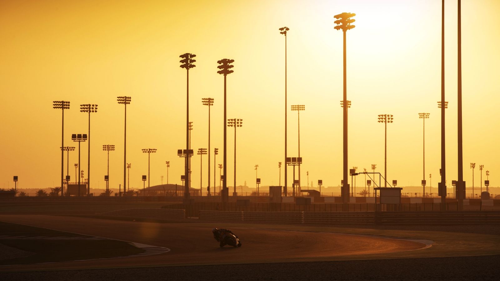 El Losail International Circuit acogerá dos grandes premios consecutivos en el calendario de MotoGP 2021.