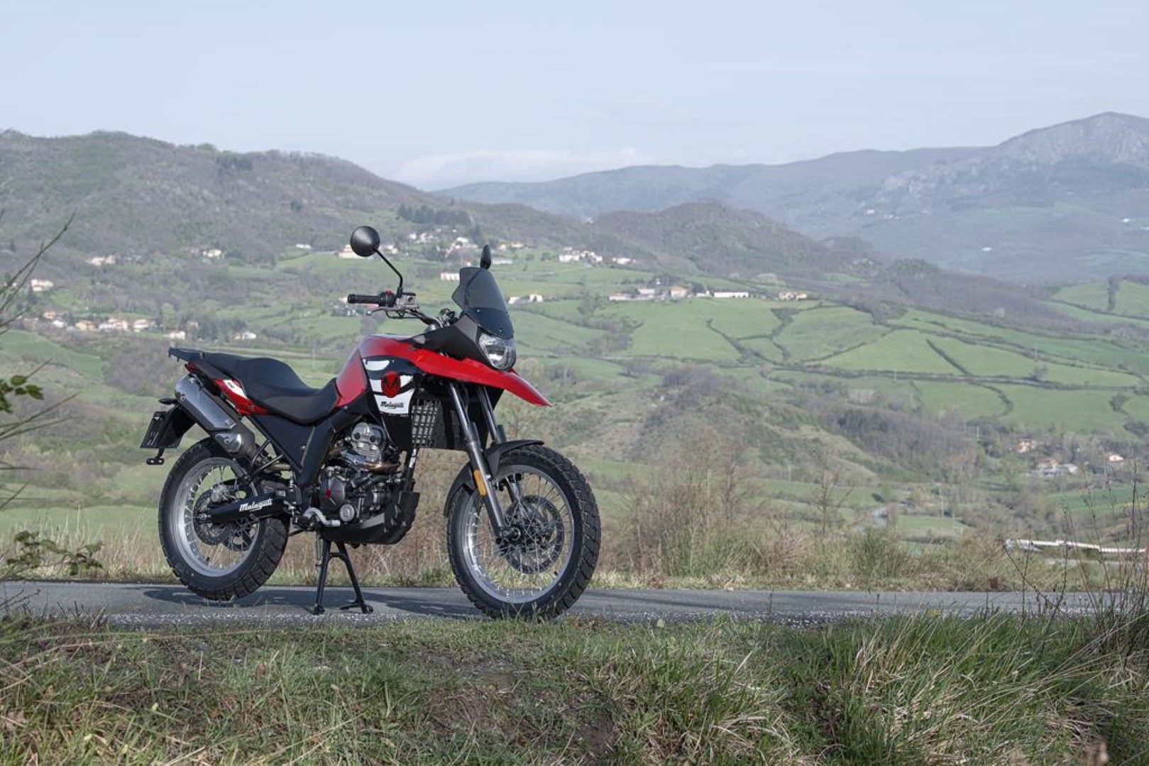 Malaguti DUNE125 y DUNE125X Black Edition. Fotos