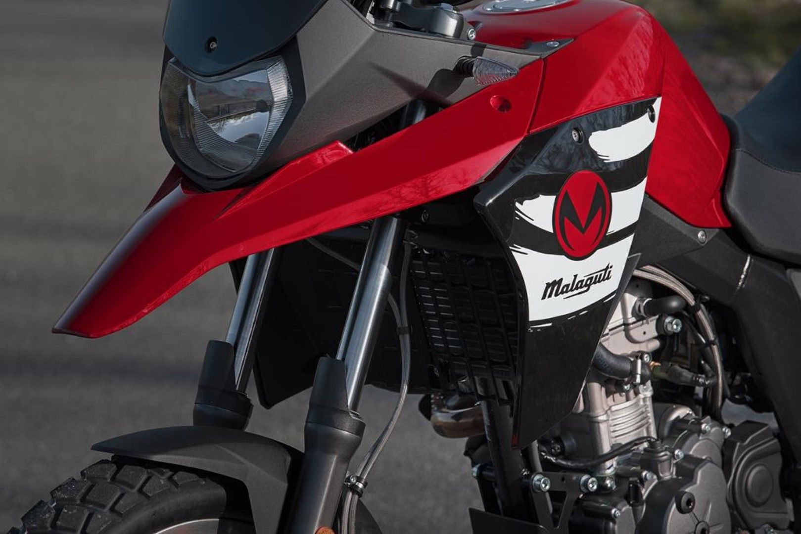 Malaguti DUNE125 y DUNE125X Black Edition. Fotos