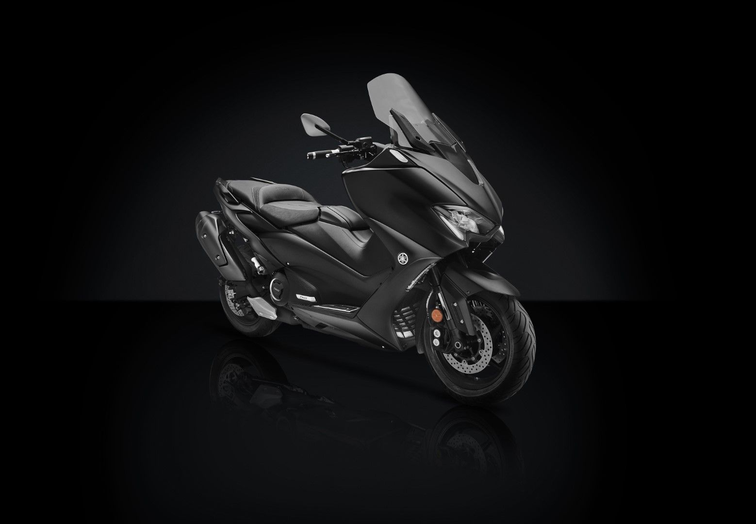 Línea de accesorios Rizoma para el Yamaha T-MAX 560 2020. fotos