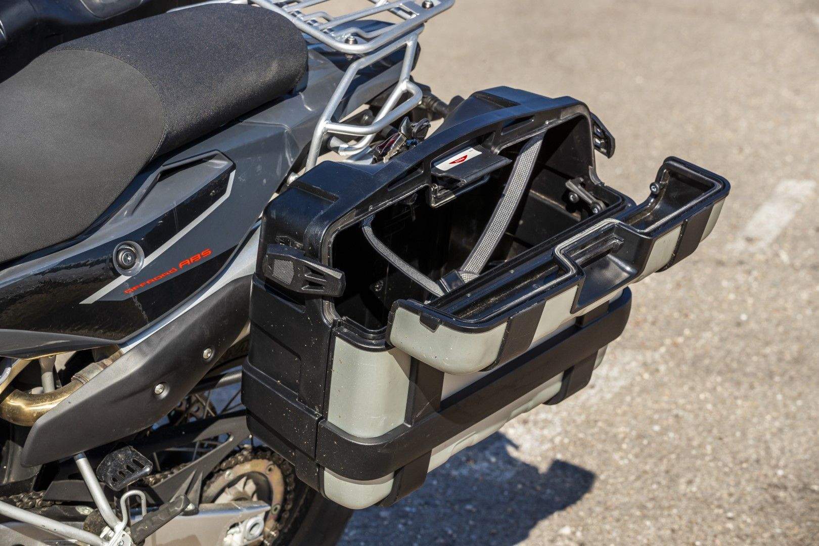 SWM Superdual T 2018. Fotos