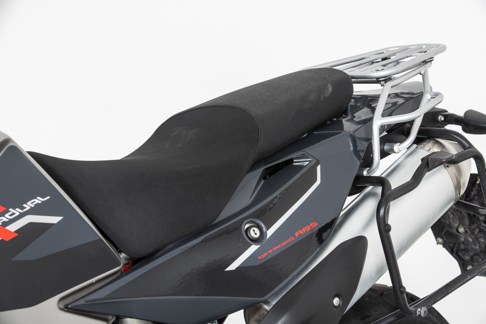 SWM Superdual T 2018. Fotos