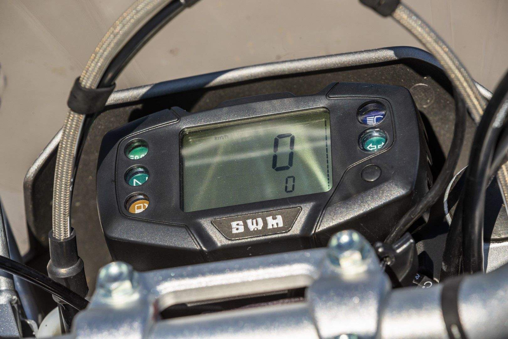 SWM Superdual T 2018. Fotos