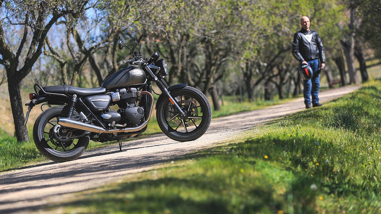 Triumph Street Twin