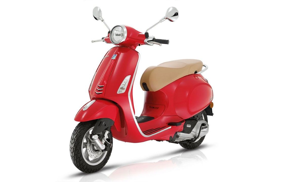  Vespa Primavera 50. 4 tiempos. Refrigeración por aire forzado. 2.939 euros.