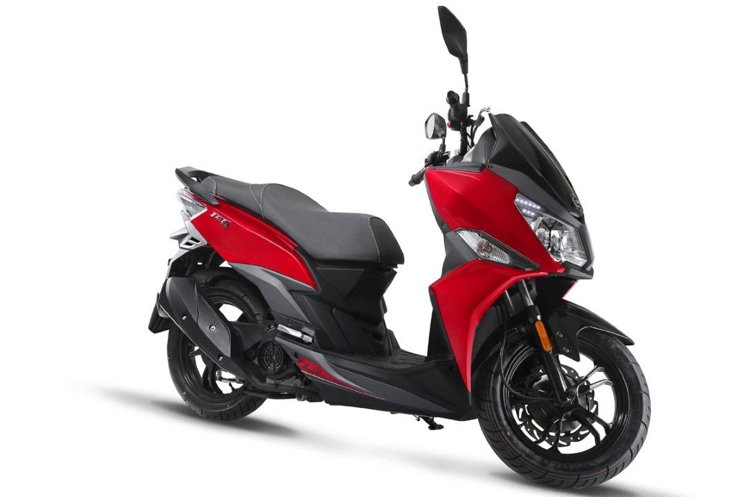  SYM Jet 14 50. 4 tiempos. Refrigeración por aire forzado. 2.099 euros.