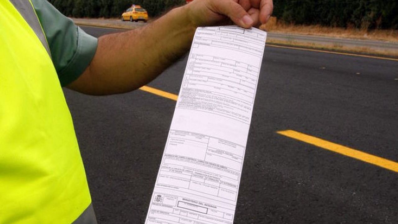 Ir a trabajar en moto en Estado de Alarma. ¿Hace falta certificado de asistencia de la empresa?