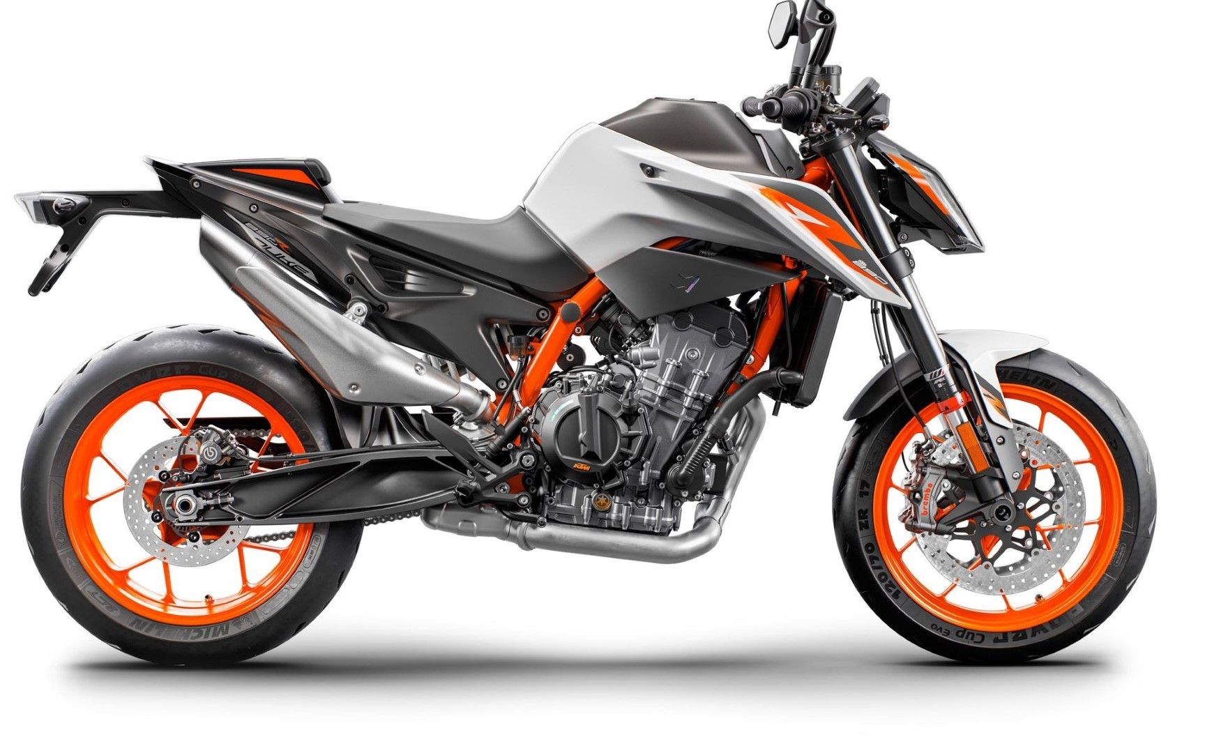 KTM 890 Duke R 2020. Fotos