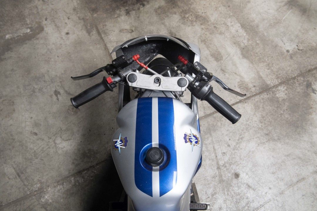 MV Agusta F4 pocket bike de Massimo Tamburini