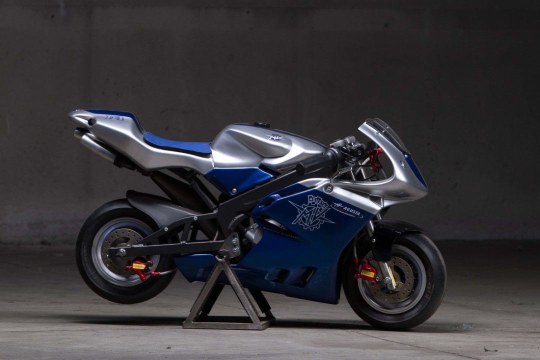 MV Agusta F4 pocket bike de Massimo Tamburini