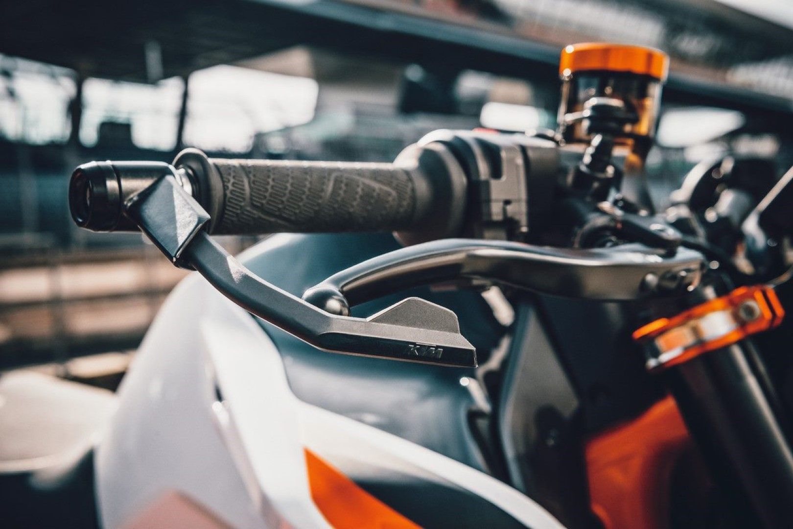 KTM 890 Duke R 2020. Fotos