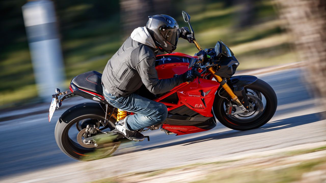 Prueba Energica Eva Ribelle