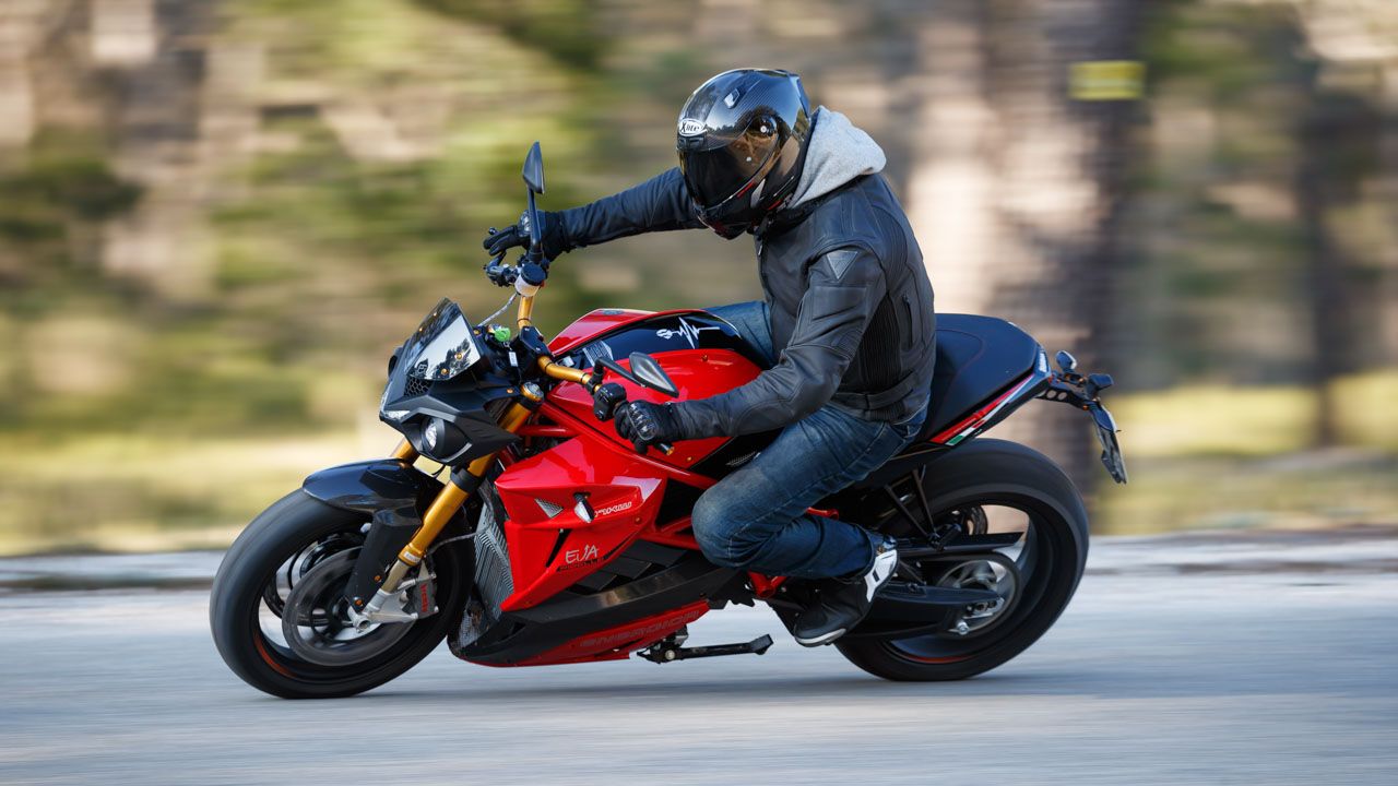 Prueba Energica Eva Ribelle