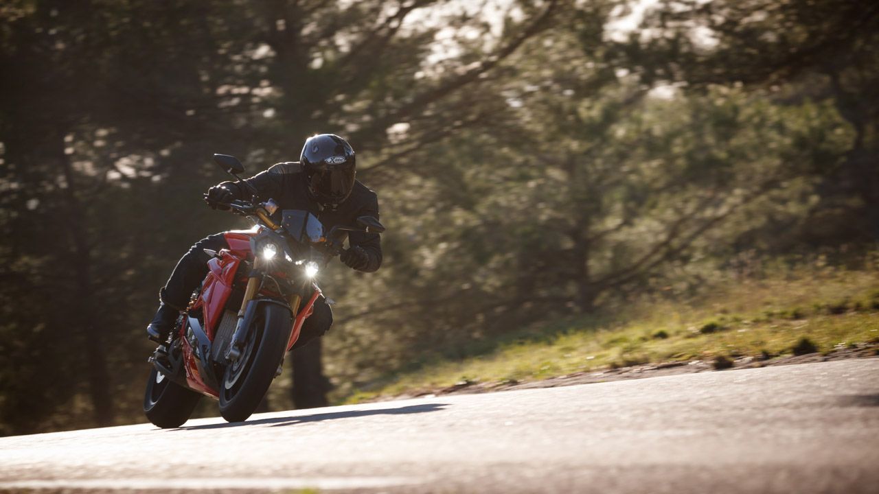 Prueba Energica Eva Ribelle