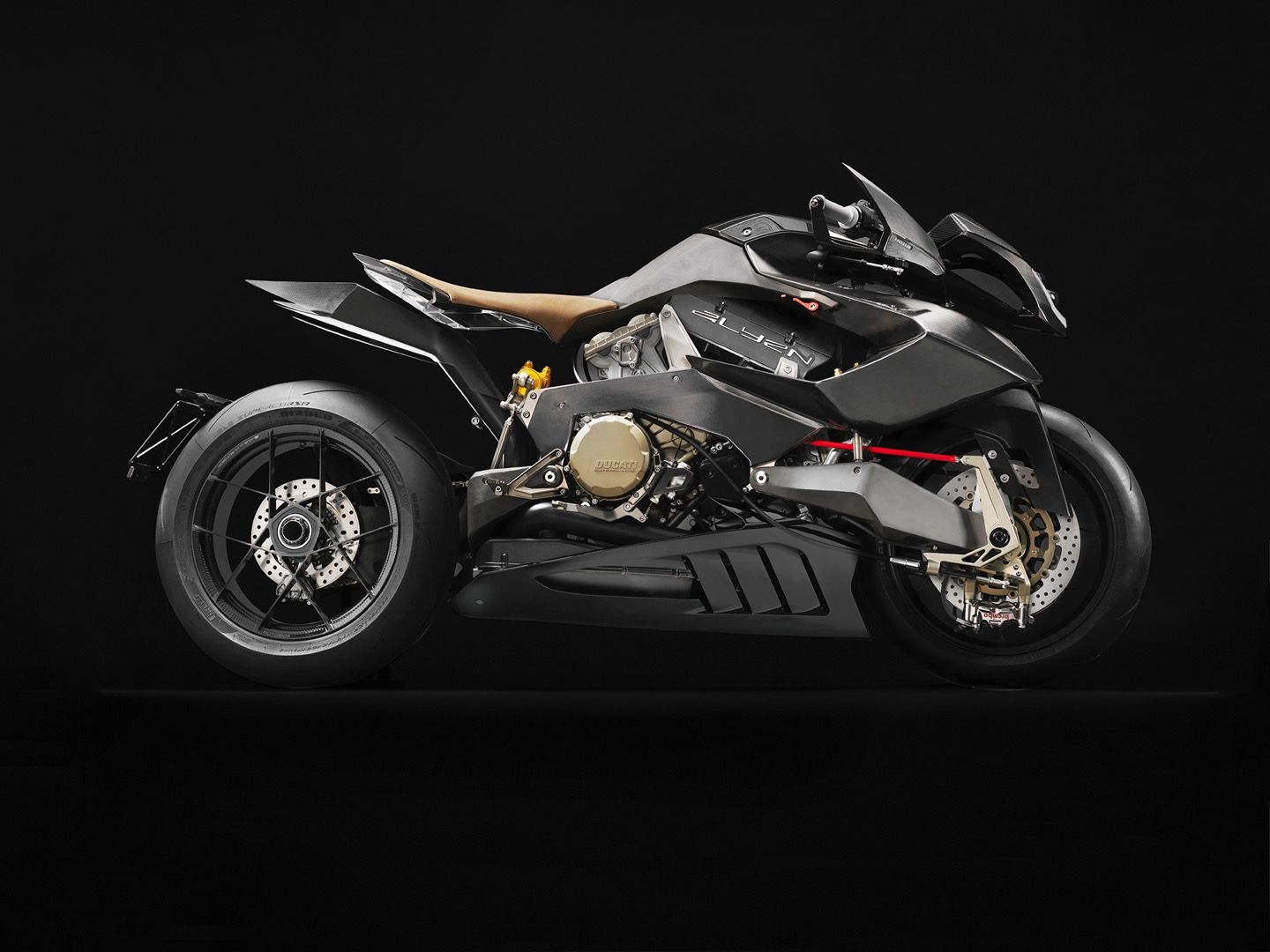 Vyrus Alyen, la nueva y atrevidísima máquina del constructor italiano