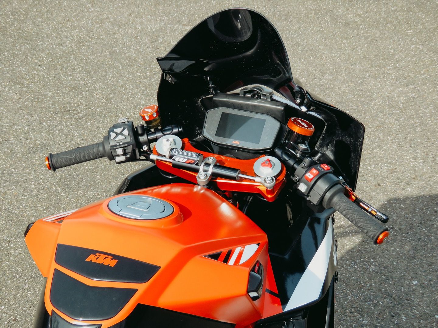 KTM 1290 RC8 R, haciendo realidad el sueño de una nueva RC8